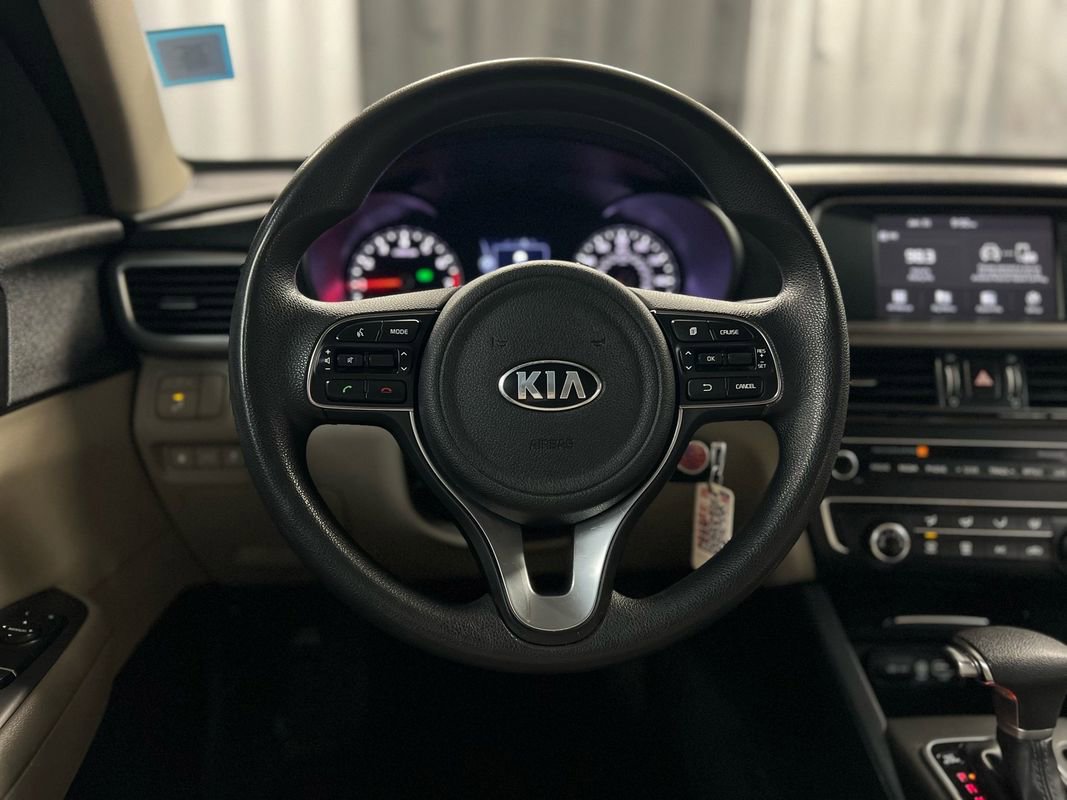 Used 2018 Kia Optima LX image 25