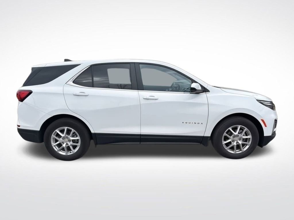 Used 2024 Chevrolet Equinox LT image 4