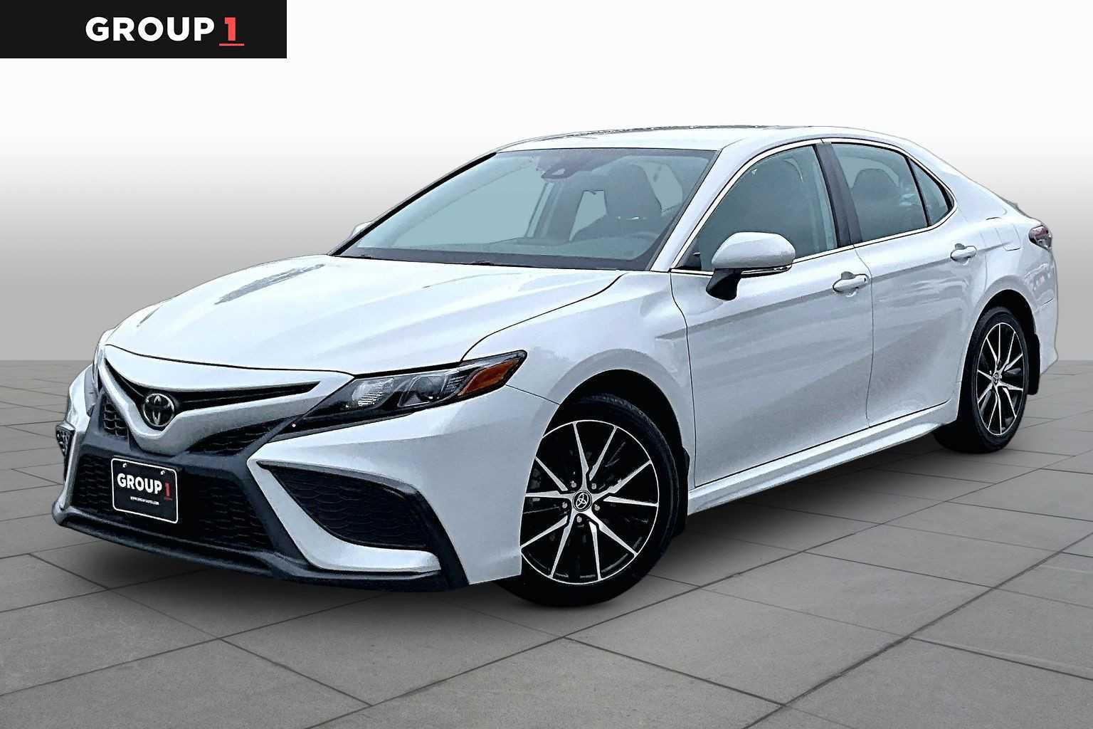 Used 2024 Toyota Camry SE