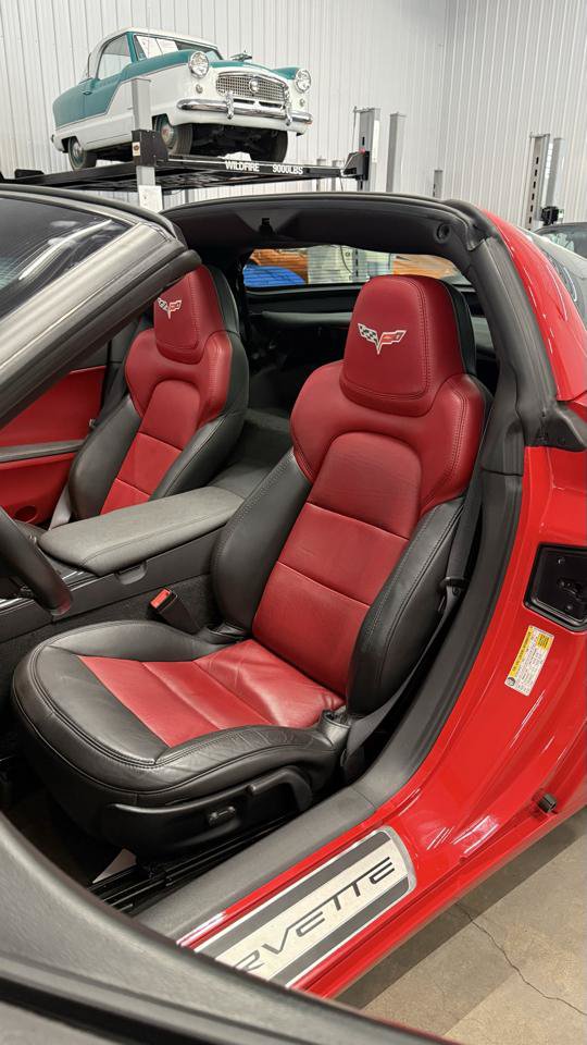 Used 2013 Chevrolet Corvette Grand Sport w/ 2LT Preferred Equipment Group RWD image 25