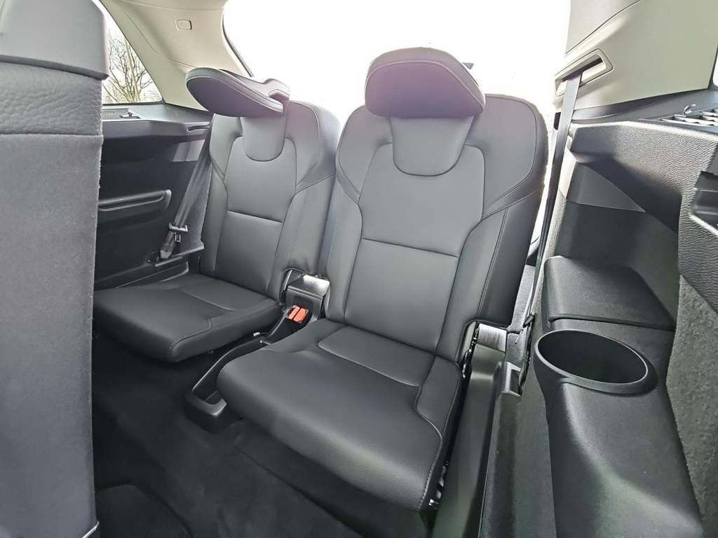 Used 2025 Volvo XC90 B6 Plus image 10