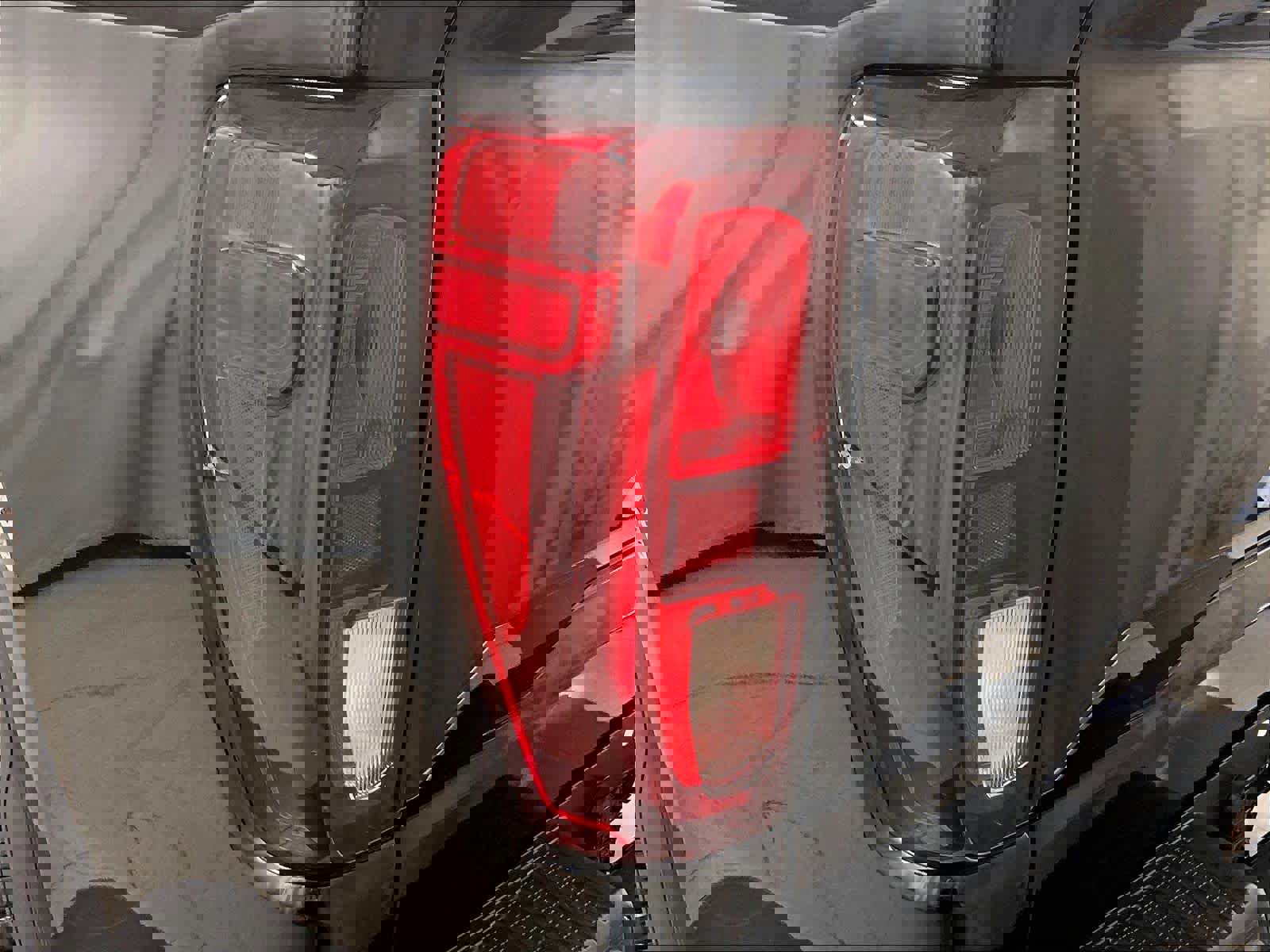 Used 2024 GMC Sierra 1500 Elevation image 33