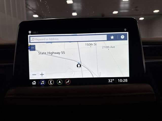 Used 2021 Chevrolet Suburban Premier image 10