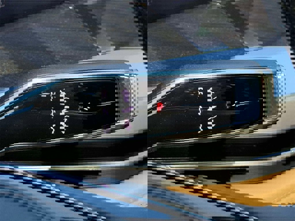 New 2025 Cadillac Escalade IQ Sport 2 w/ LPO, ONYX Package image 20