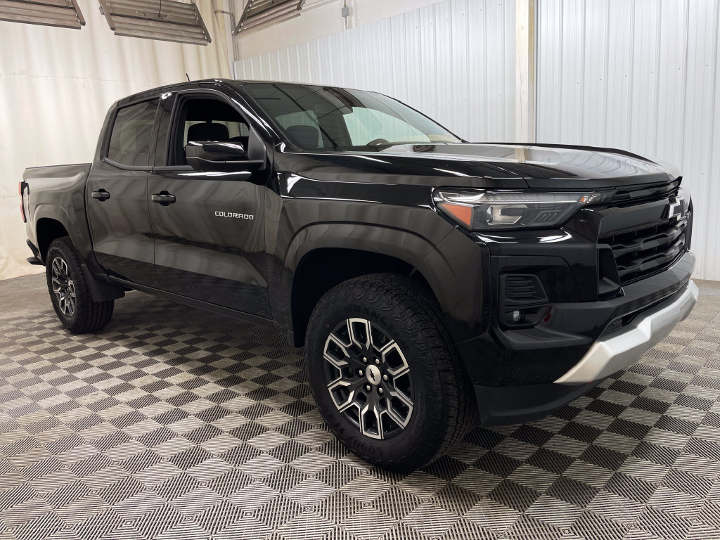Certified 2024 Chevrolet Colorado Z71 w/ Z71 Convenience Package 2 AWD/4WD image 18