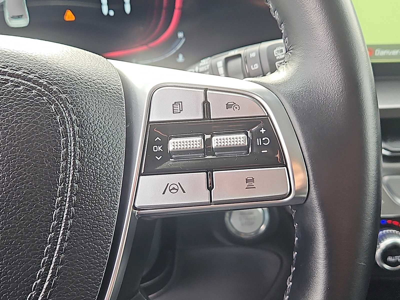 Certified 2024 Kia Telluride LX image 21