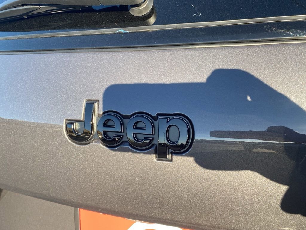 New 2025 Jeep Grand Cherokee L Altitude image 45