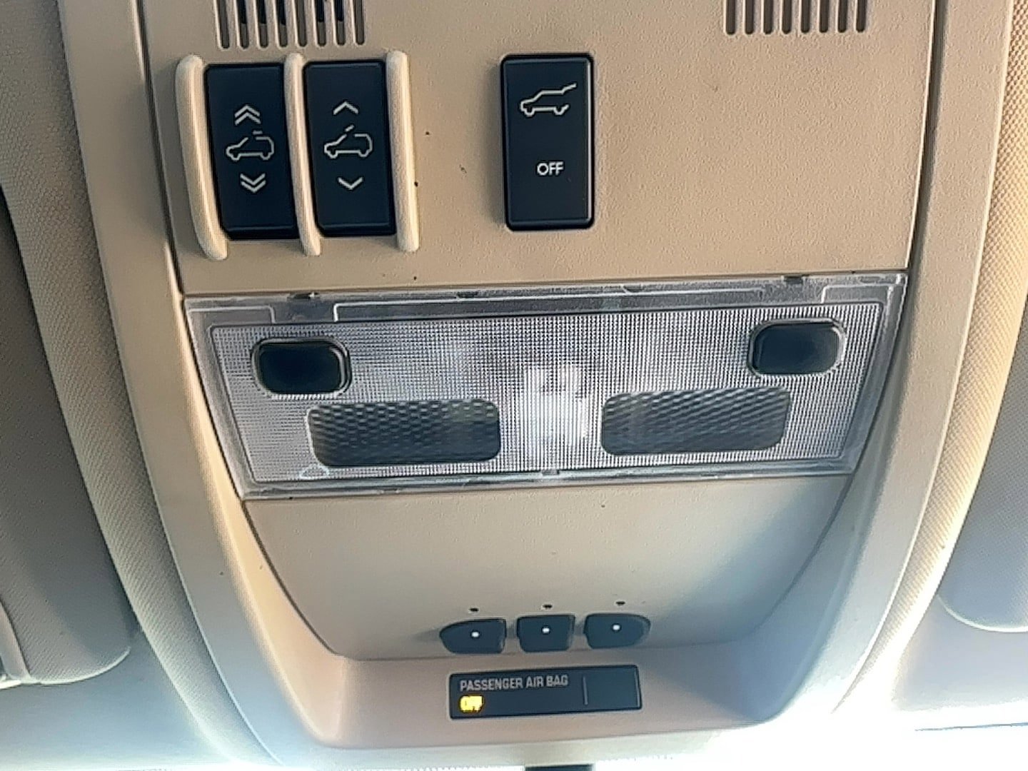Used 2011 Chevrolet Tahoe LTZ AWD/4WD image 12