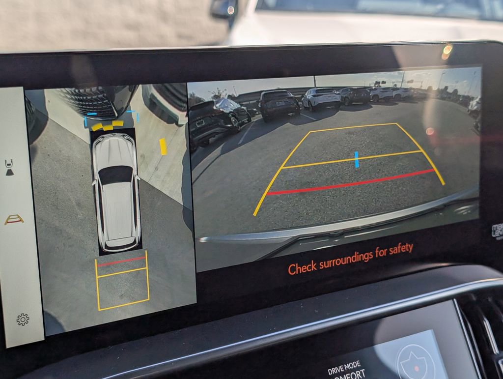 New 2025 Lexus LX 700h Luxury image 15