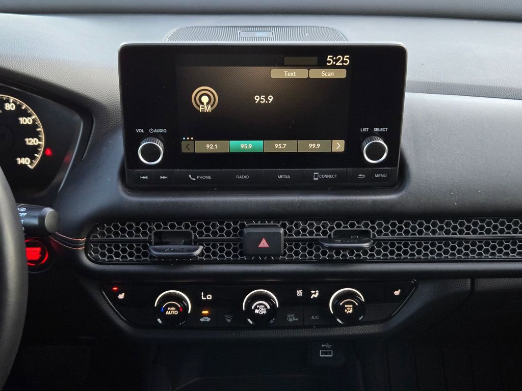 Used 2025 Honda HR-V Sport image 16