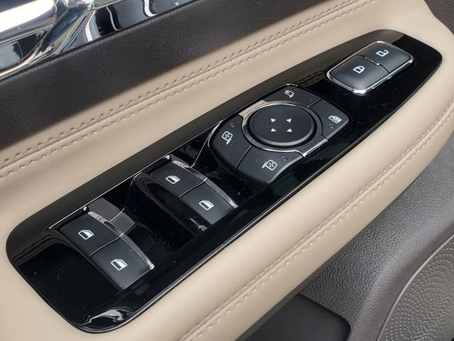 Certified 2024 Lincoln Corsair AWD w/ Equipment Group 101A image 10