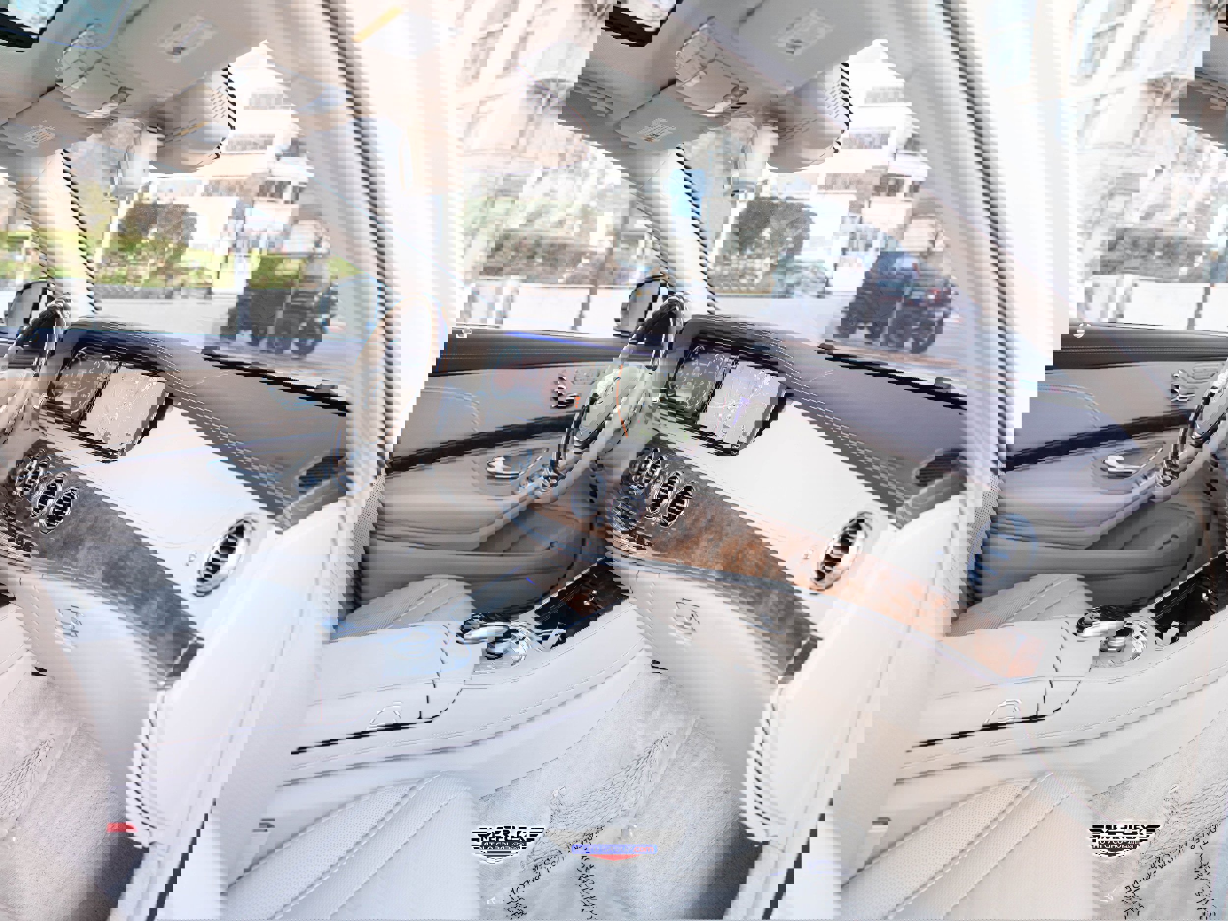 Used 2015 Mercedes-Benz S 550 Sedan w/ Premium 1 Package image 16