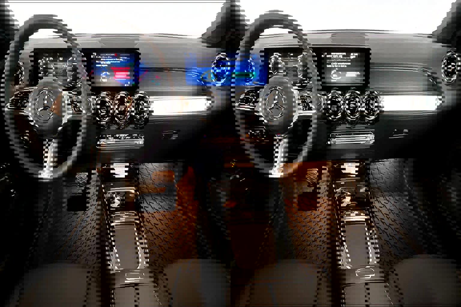 New 2026 Mercedes-Benz GLB 250 4MATIC image 8