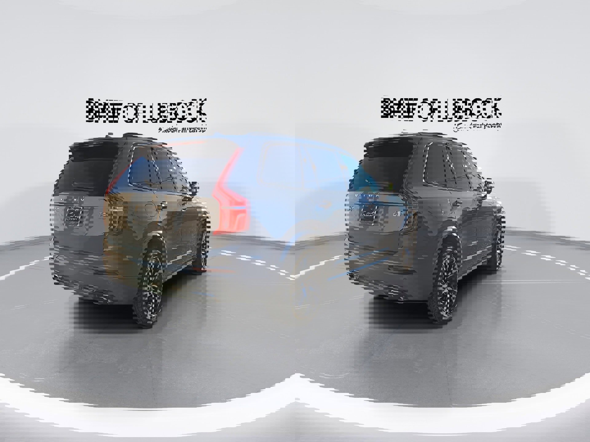 Used 2020 Volvo XC90 T6 R-Design image 8