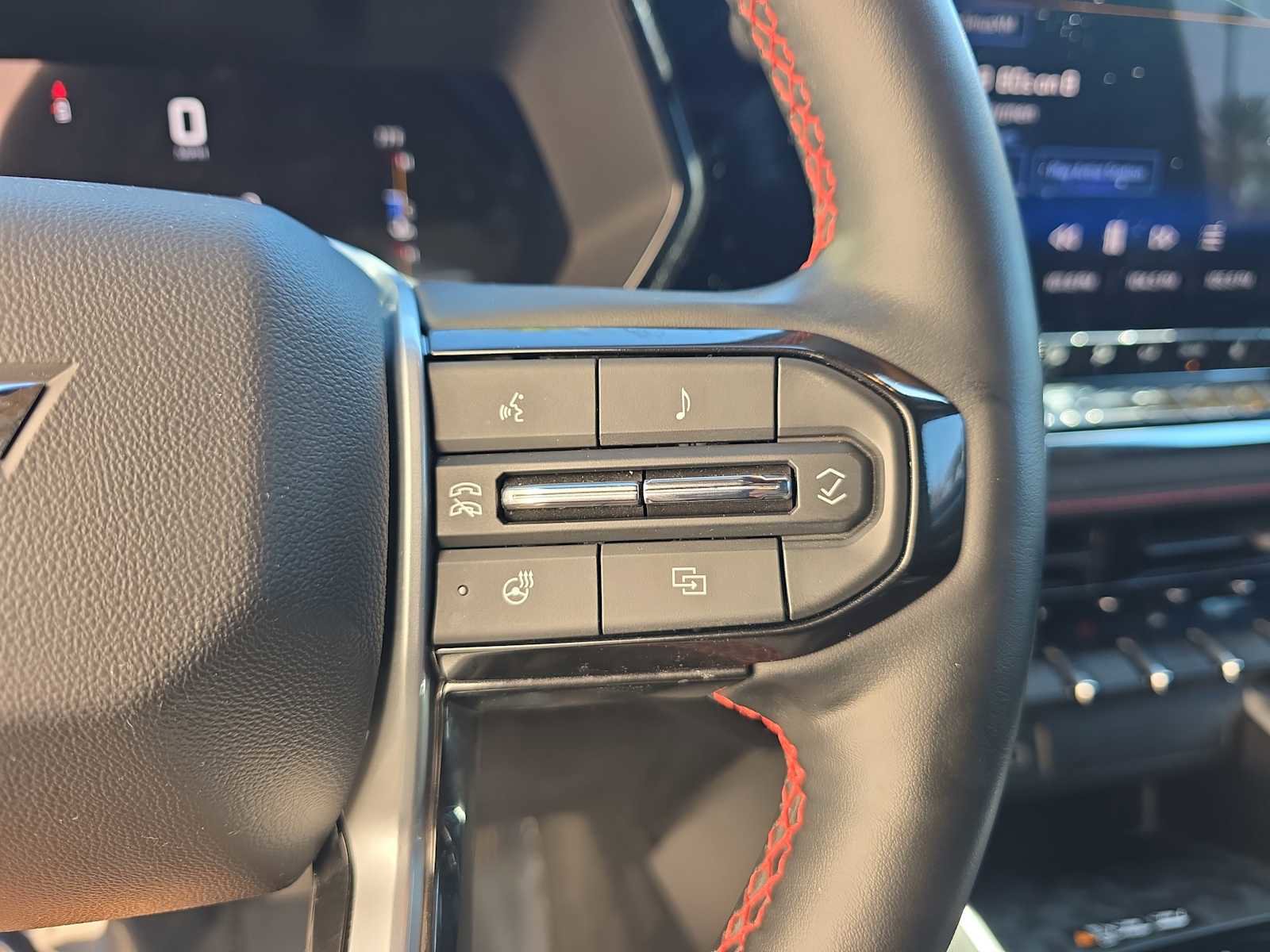 Used 2023 Chevrolet Colorado Z71 w/ Z71 Convenience Package 2 image 20