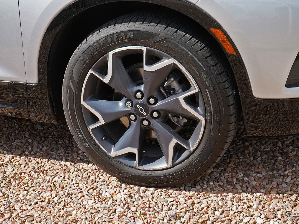 Used 2021 Chevrolet Blazer RS w/ Enhanced Convenience Package image 2