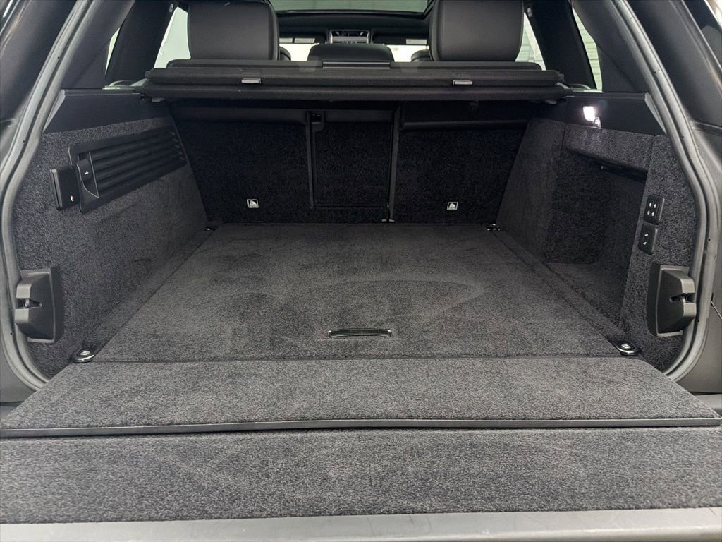 Used 2019 Land Rover Range Rover HSE image 24
