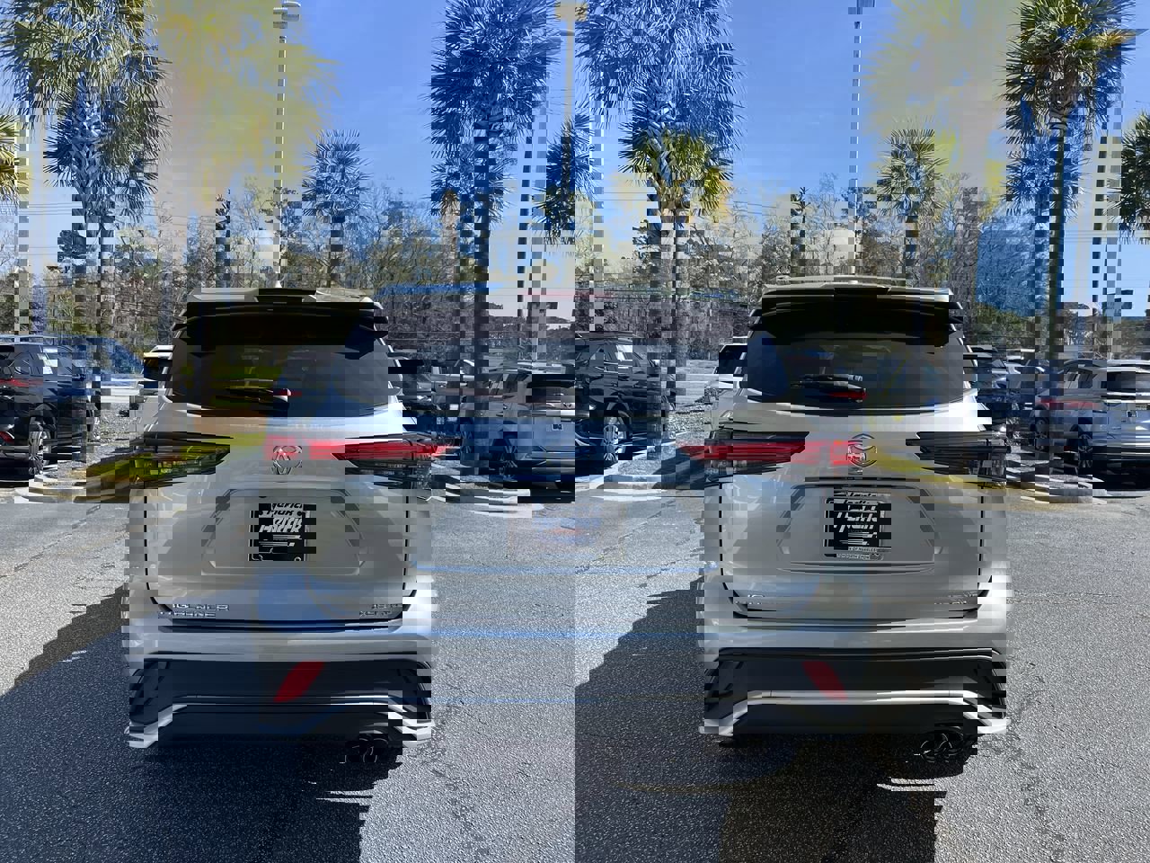 Used 2022 Toyota Highlander XSE image 9