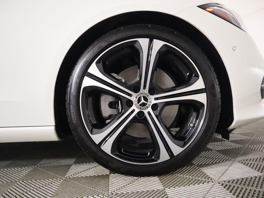 Certified 2025 Mercedes-Benz C 300 Sedan image 33