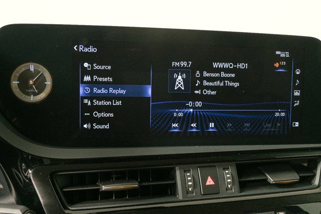 Used 2022 Lexus ES 300h w/ Premium Package image 16