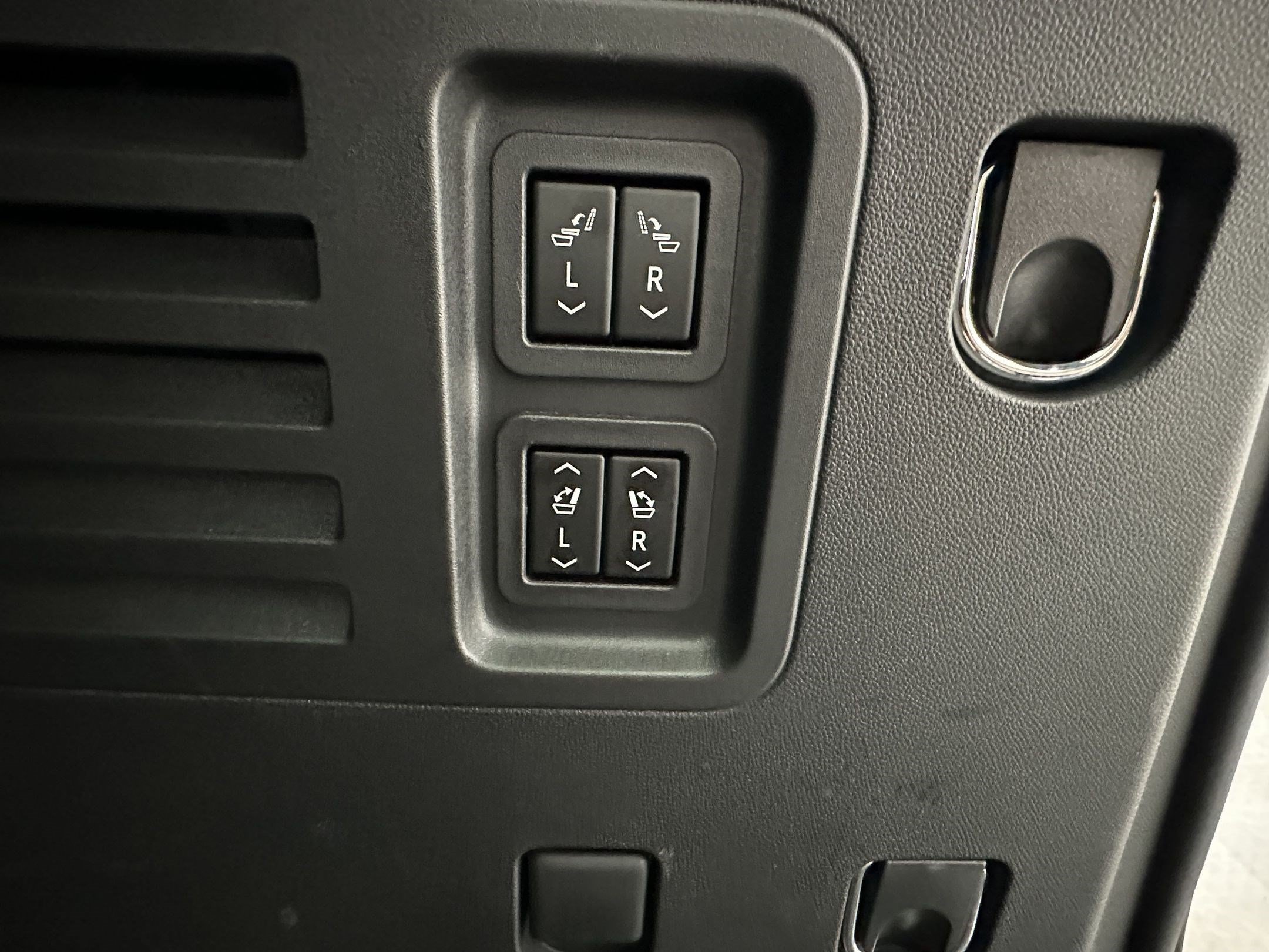 Certified 2026 Chevrolet Traverse High Country w/ LPO, Floor Liner Package AWD/4WD image 20