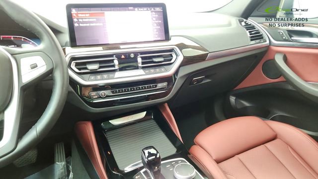 Used 2025 BMW X4 xDrive30i AWD/4WD image 46