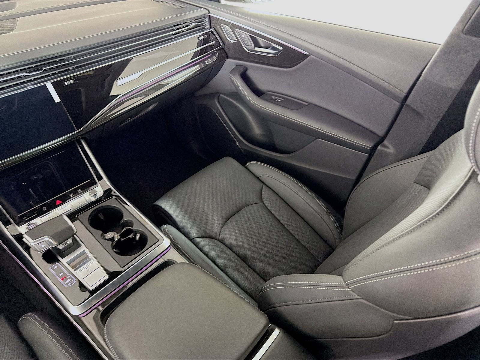 New 2026 Audi Q8 Prestige AWD/4WD image 25