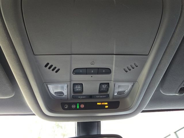 Used 2019 GMC Acadia SLT w/ LPO, Floor Liner Package image 44