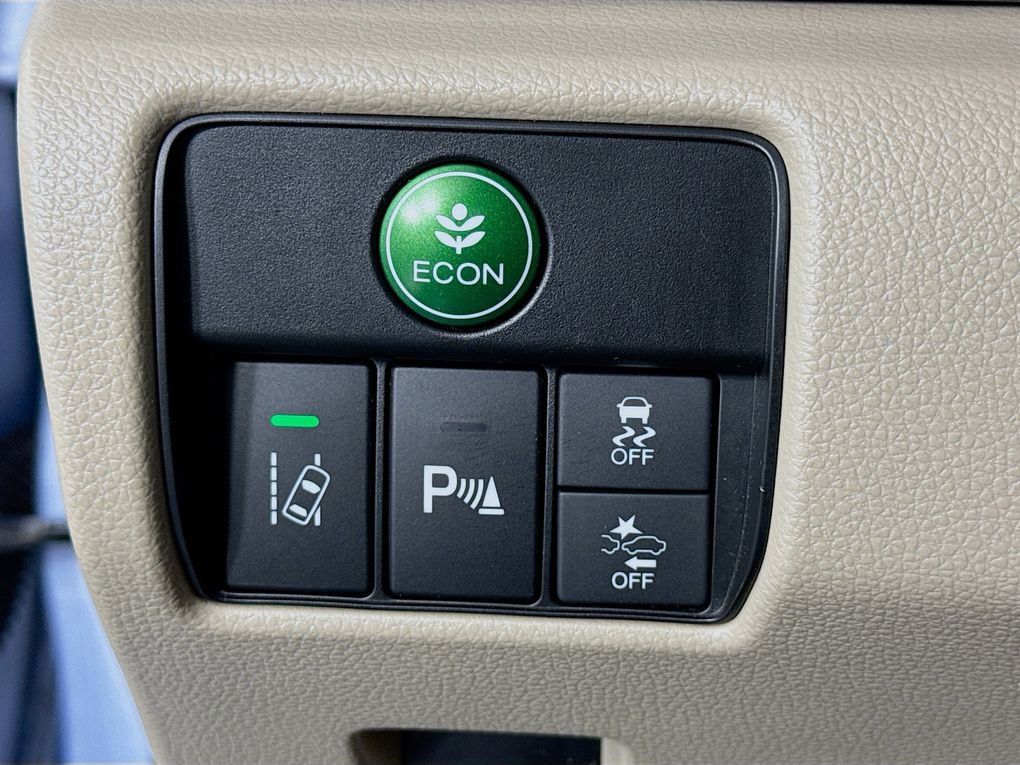 Used 2017 Honda Accord Touring image 14