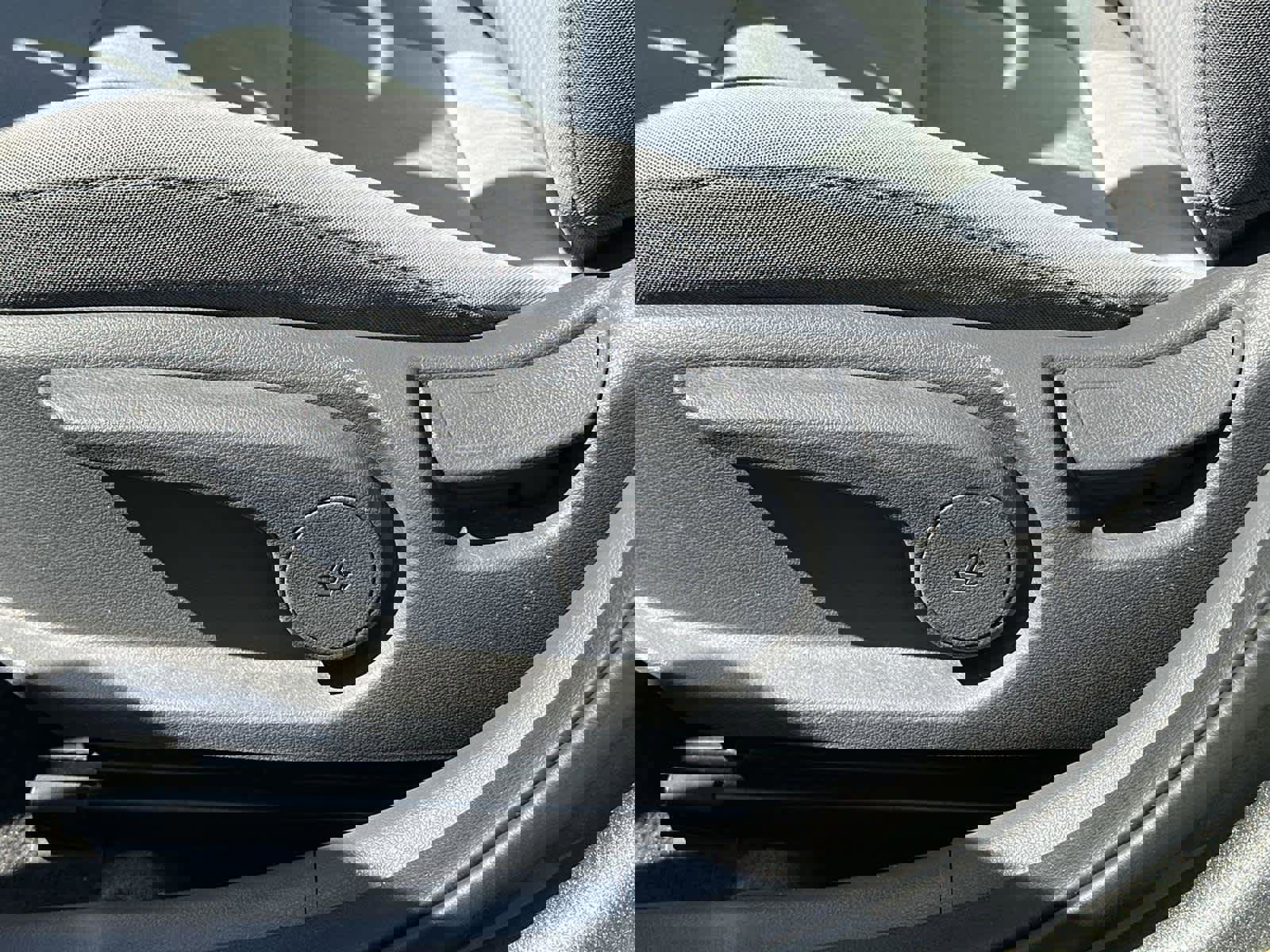 Used 2022 Hyundai Ioniq SE image 22