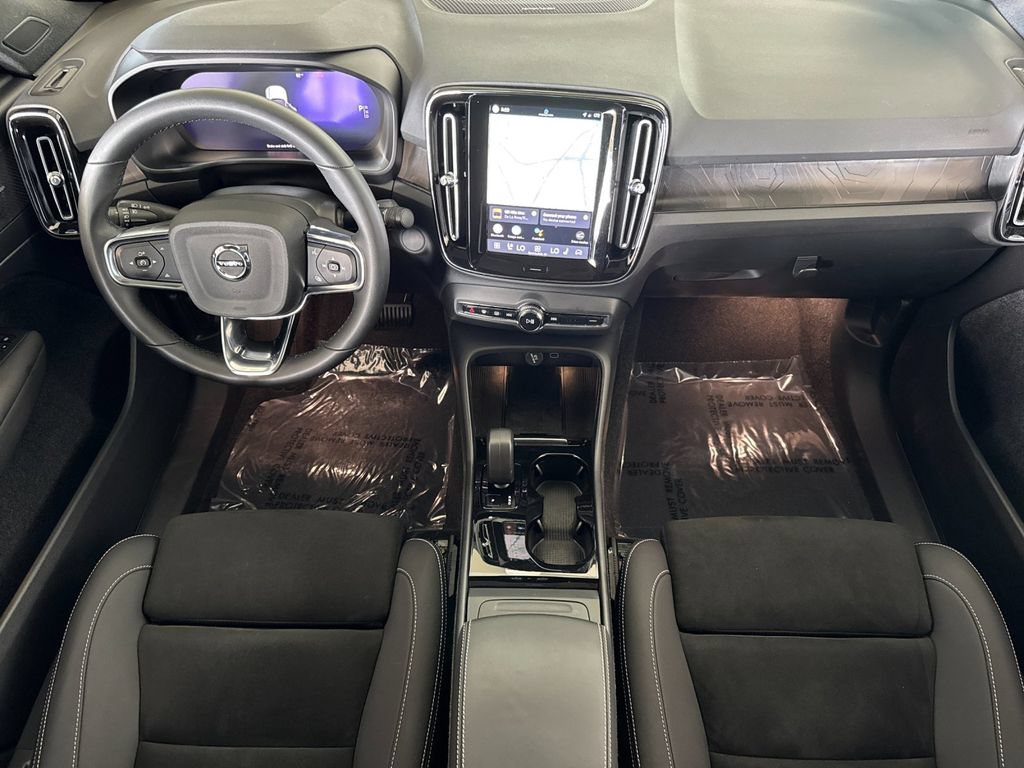 Certified 2023 Volvo C40 P8 Recharge Ultimate AWD/4WD image 12