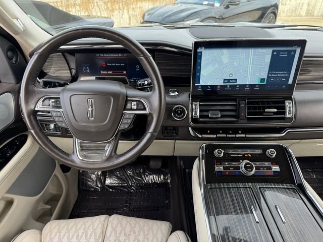 Used 2022 Lincoln Navigator Black Label image 4