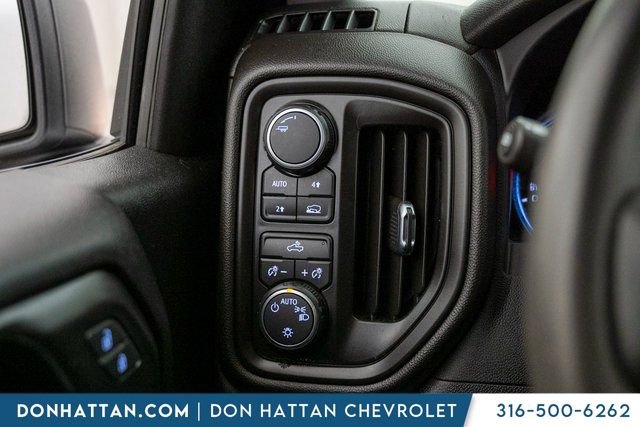Used 2022 Chevrolet Silverado 1500 Custom image 17