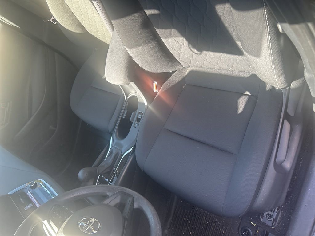Used 2024 Toyota Corolla LE image 4