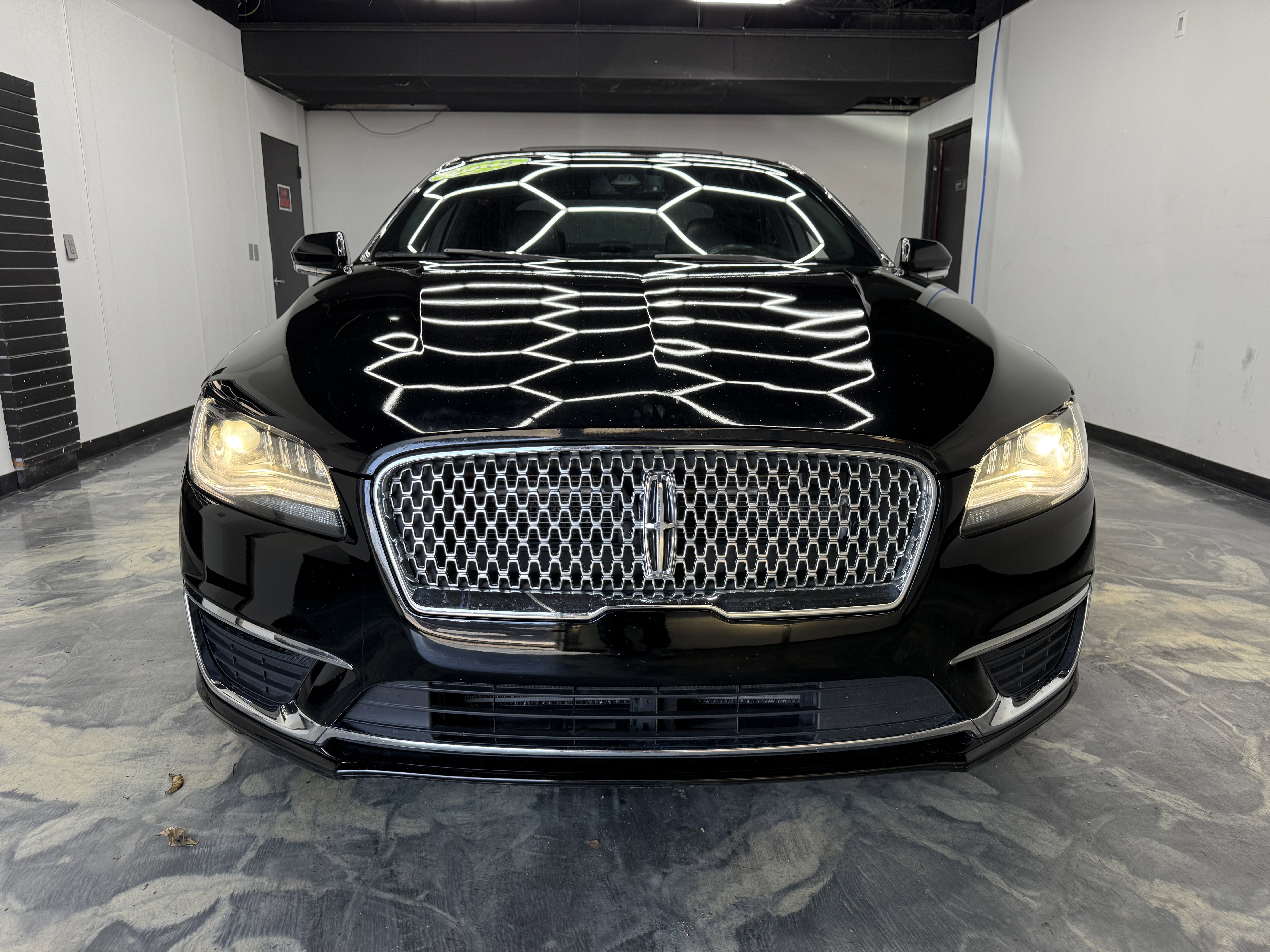 Used 2018 Lincoln MKZ Reserve AWD/4WD image 7