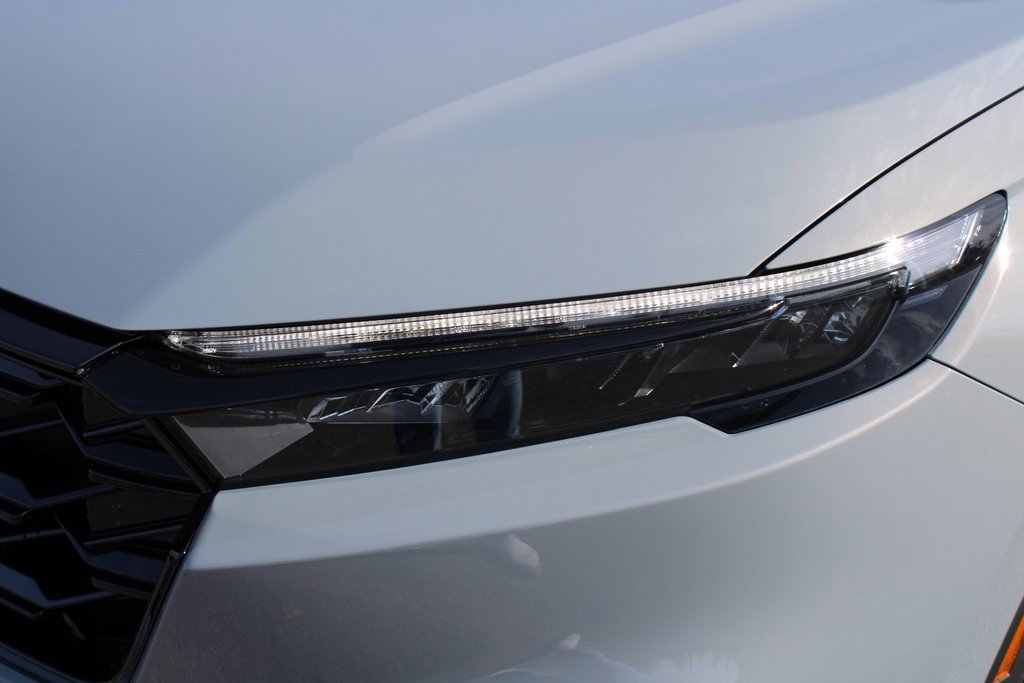 Certified 2025 Honda CR-V Sport Touring image 11