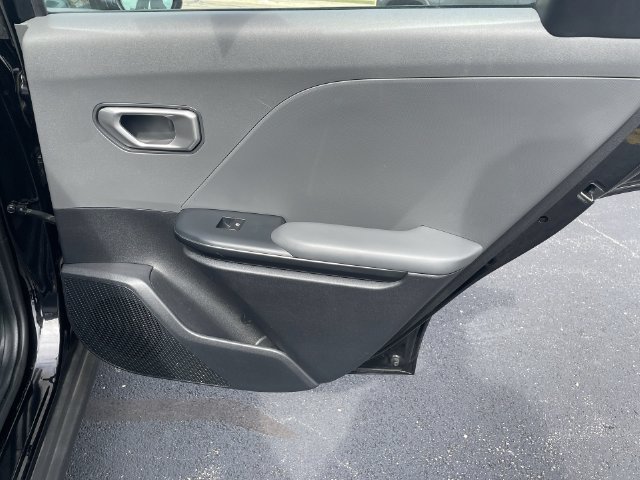 Used 2025 Kia K4 FWD image 35