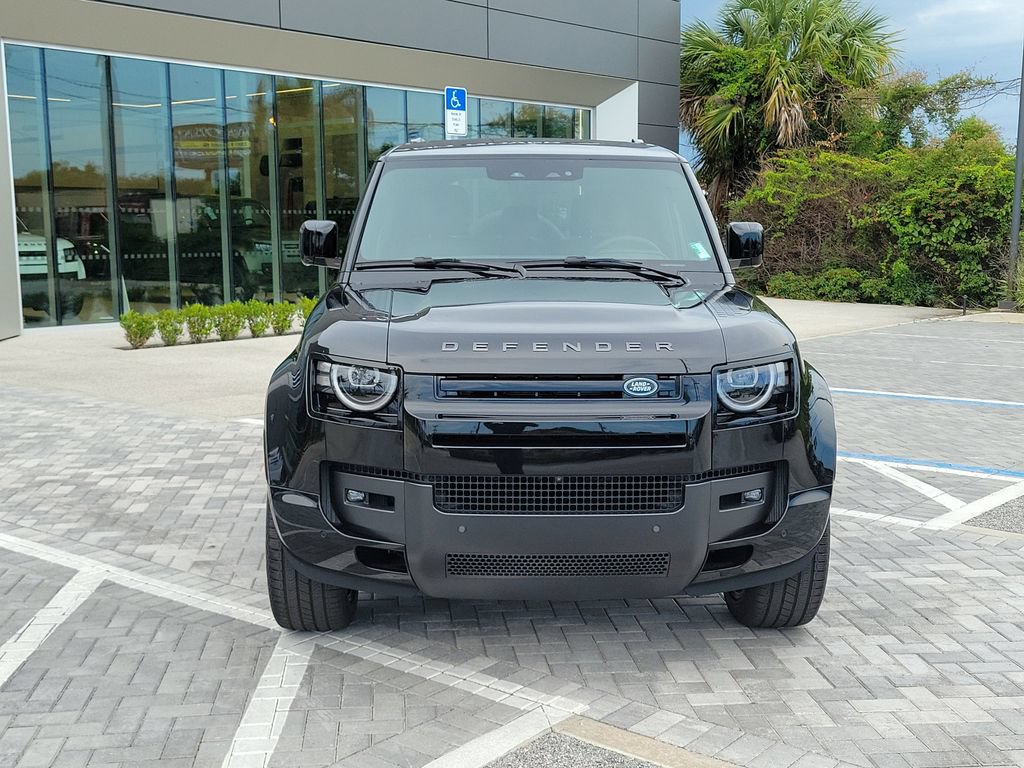 New 2026 Land Rover Defender 110 X-Dynamic SE AWD/4WD image 8
