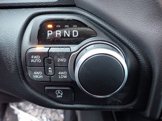 New 2026 RAM 1500 4x4 Crew Cab image 18