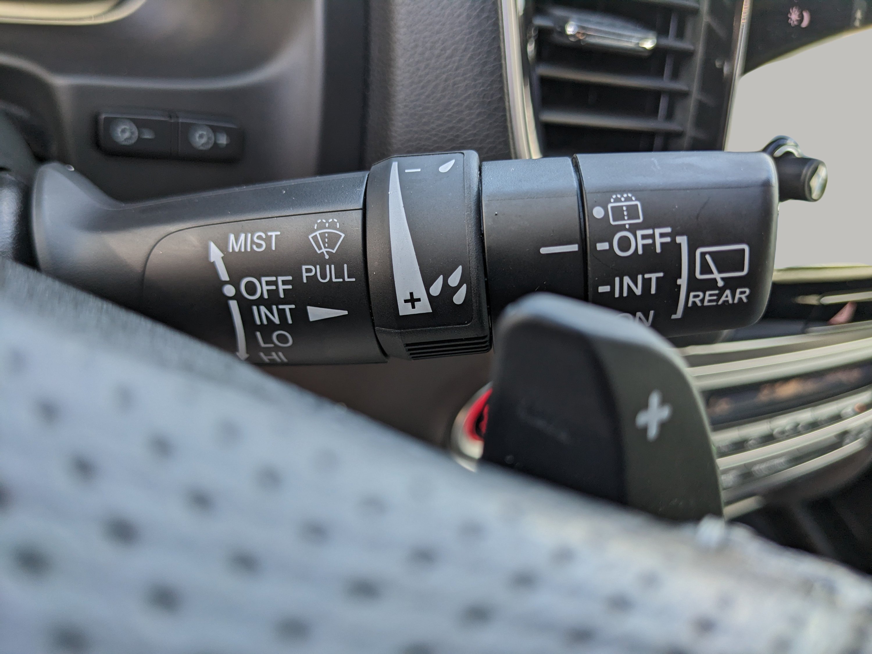 Used 2023 Honda Passport EX-L image 30