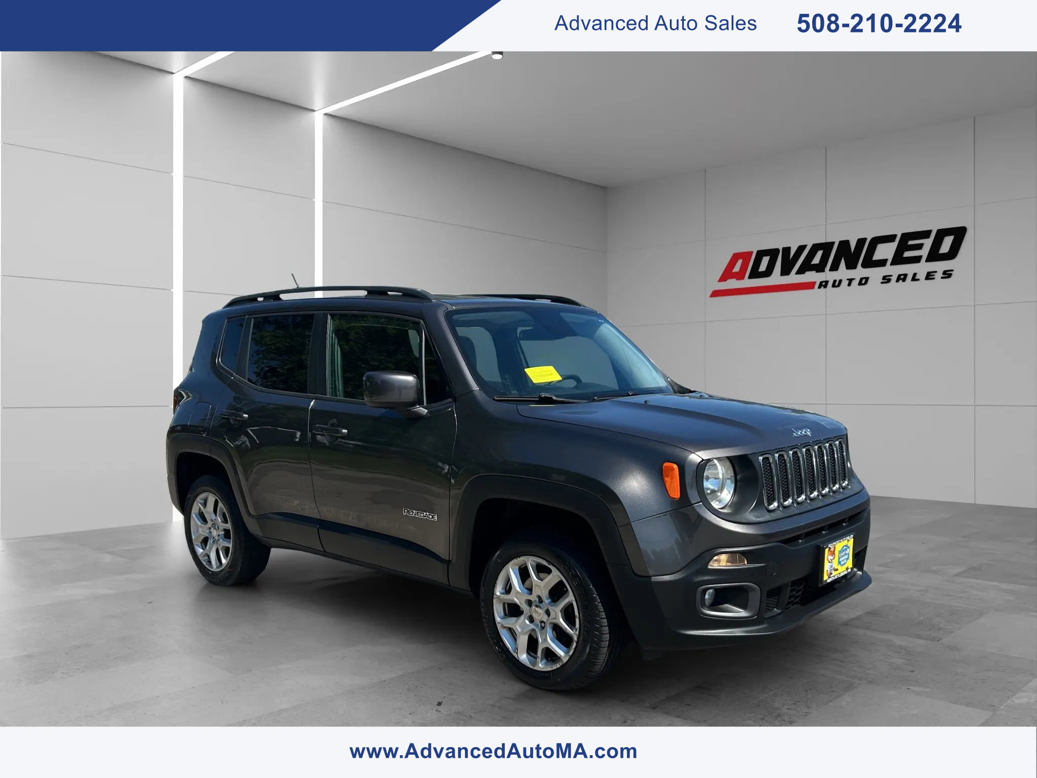 Used 2016 Jeep Renegade Latitude image 1