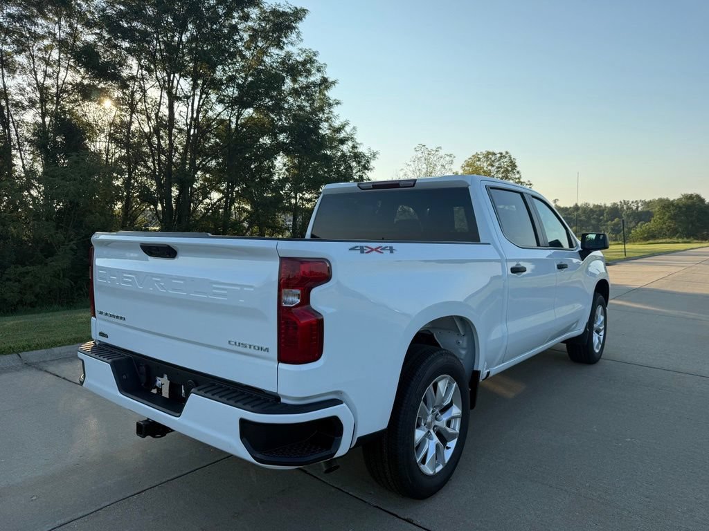 New 2026 Chevrolet Silverado 1500 Custom AWD/4WD image 3