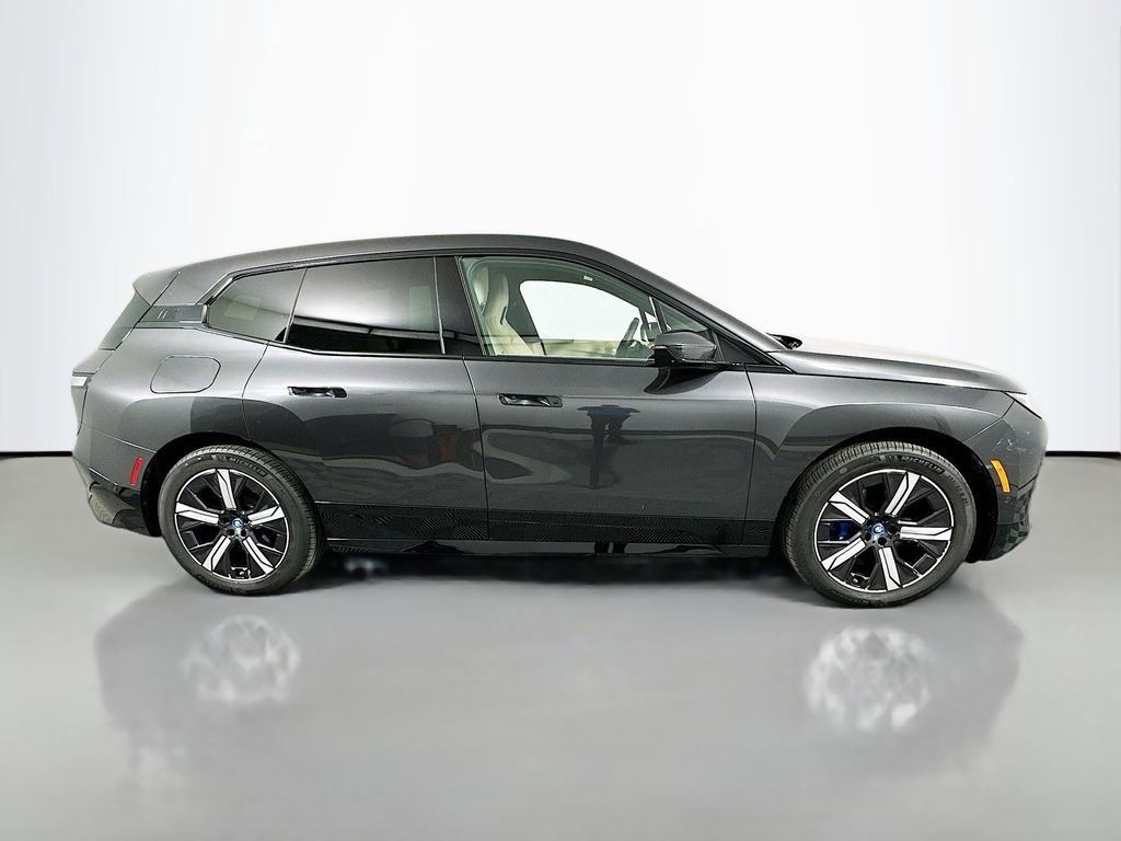 Certified 2024 BMW iX xDrive50 w/ Premium Package AWD/4WD image 4