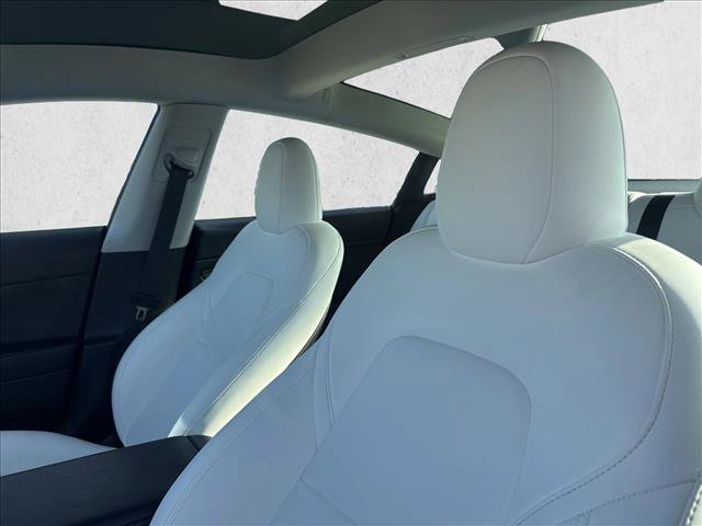 Used 2023 Tesla Model 3 Standard Range RWD image 13