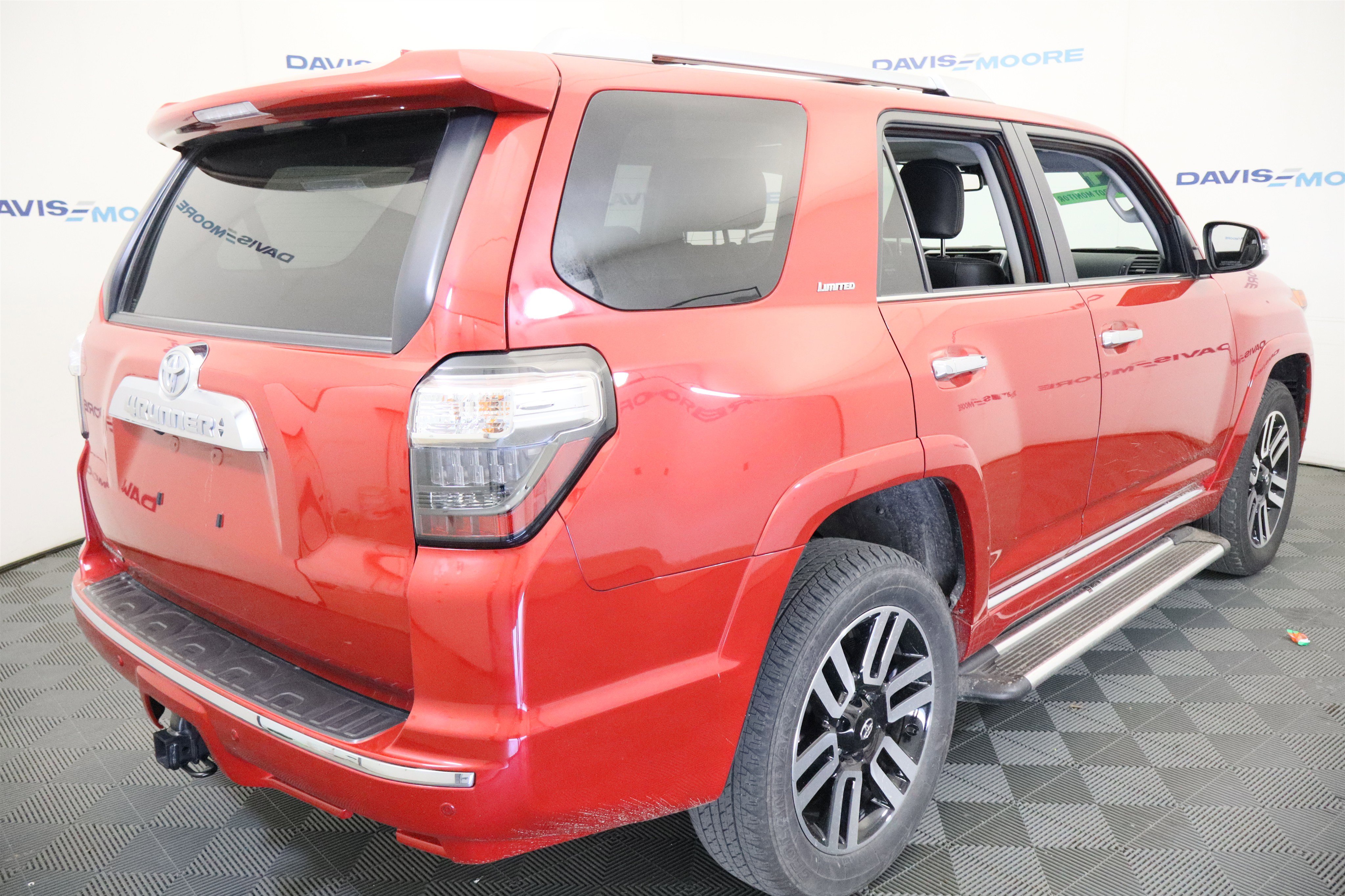 Used 2024 Toyota 4Runner Limited image 6