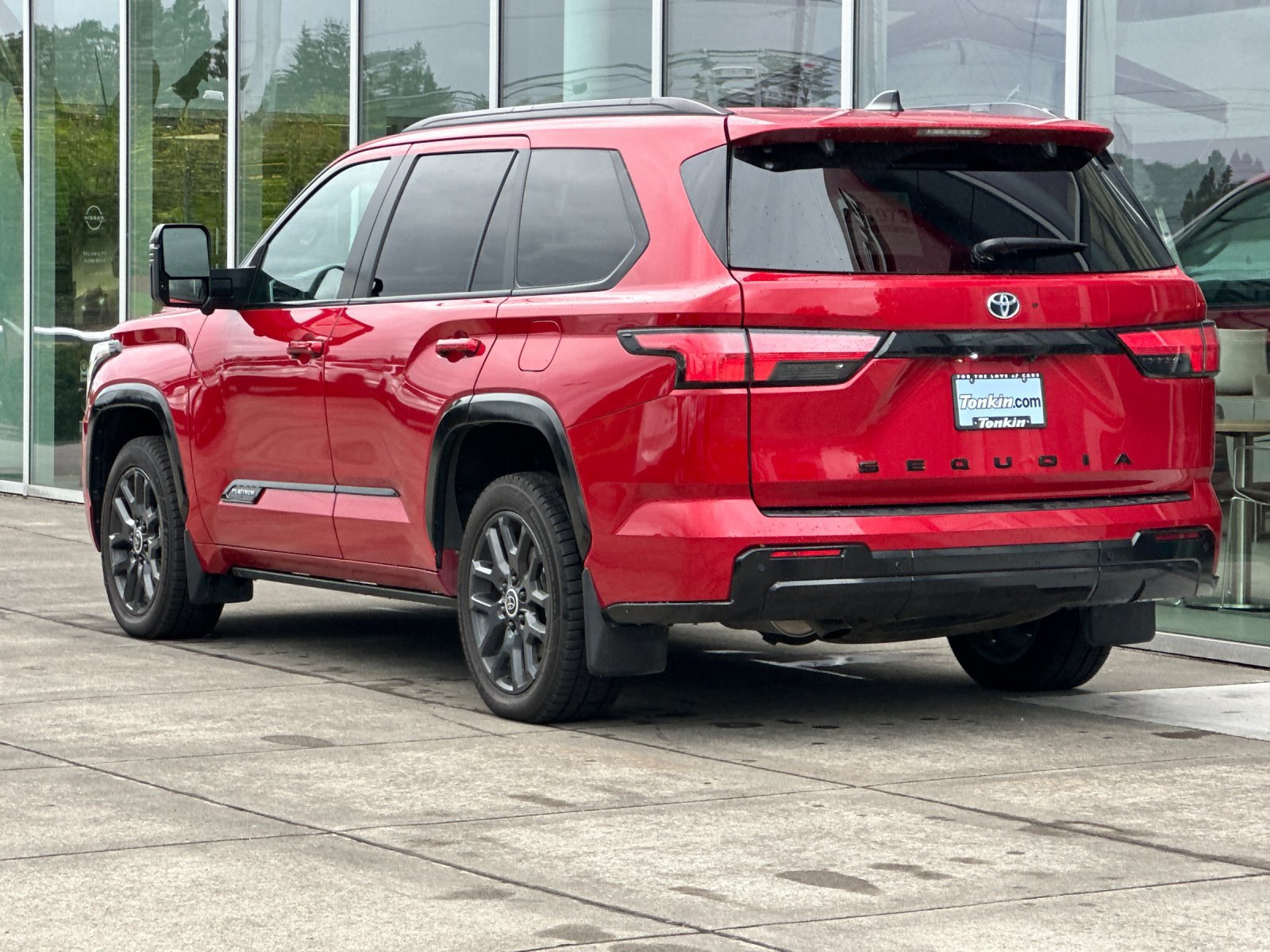 Used 2024 Toyota Sequoia Platinum AWD/4WD image 6