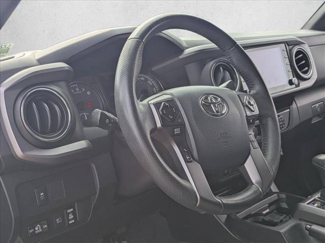 Used 2020 Toyota Tacoma TRD Off-Road w/ Technology Package AWD/4WD image 9