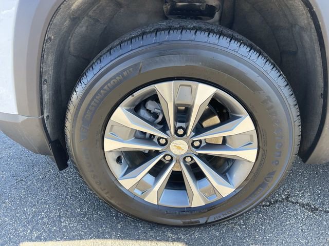 New 2026 Chevrolet Equinox LT w/ LPO, Floor Liner Package image 10