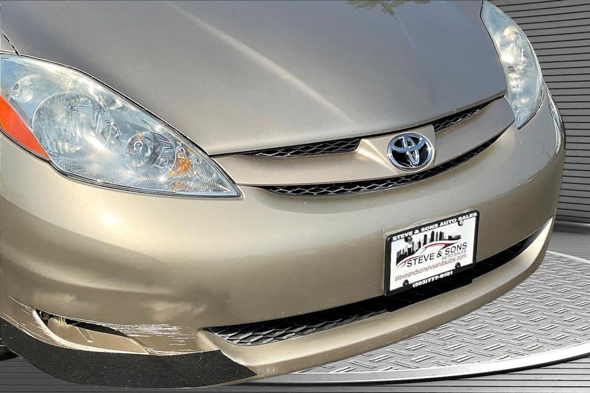 Used 2008 Toyota Sienna LE FWD image 31