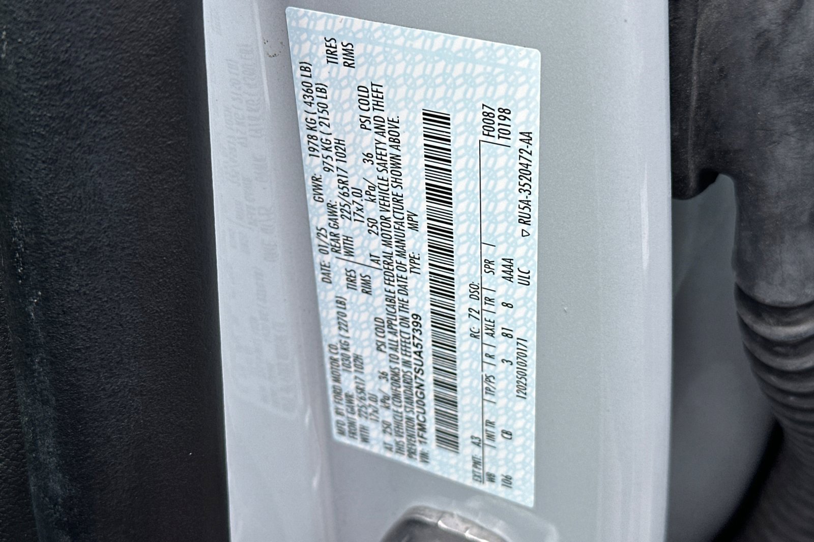 Used 2025 Ford Escape Active image 30